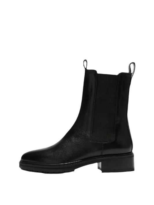 Urban Rugged Chelsea Boots